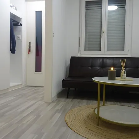 Aare 1 Apartment *