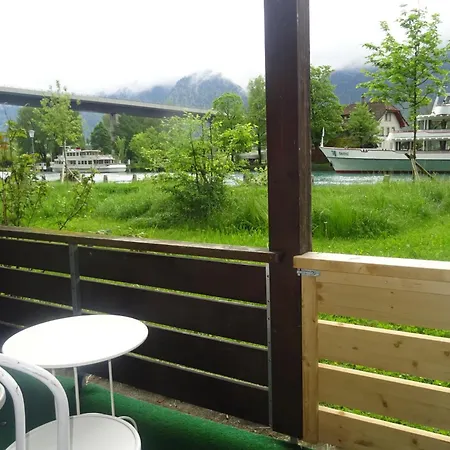 Aare 1 Apartman *